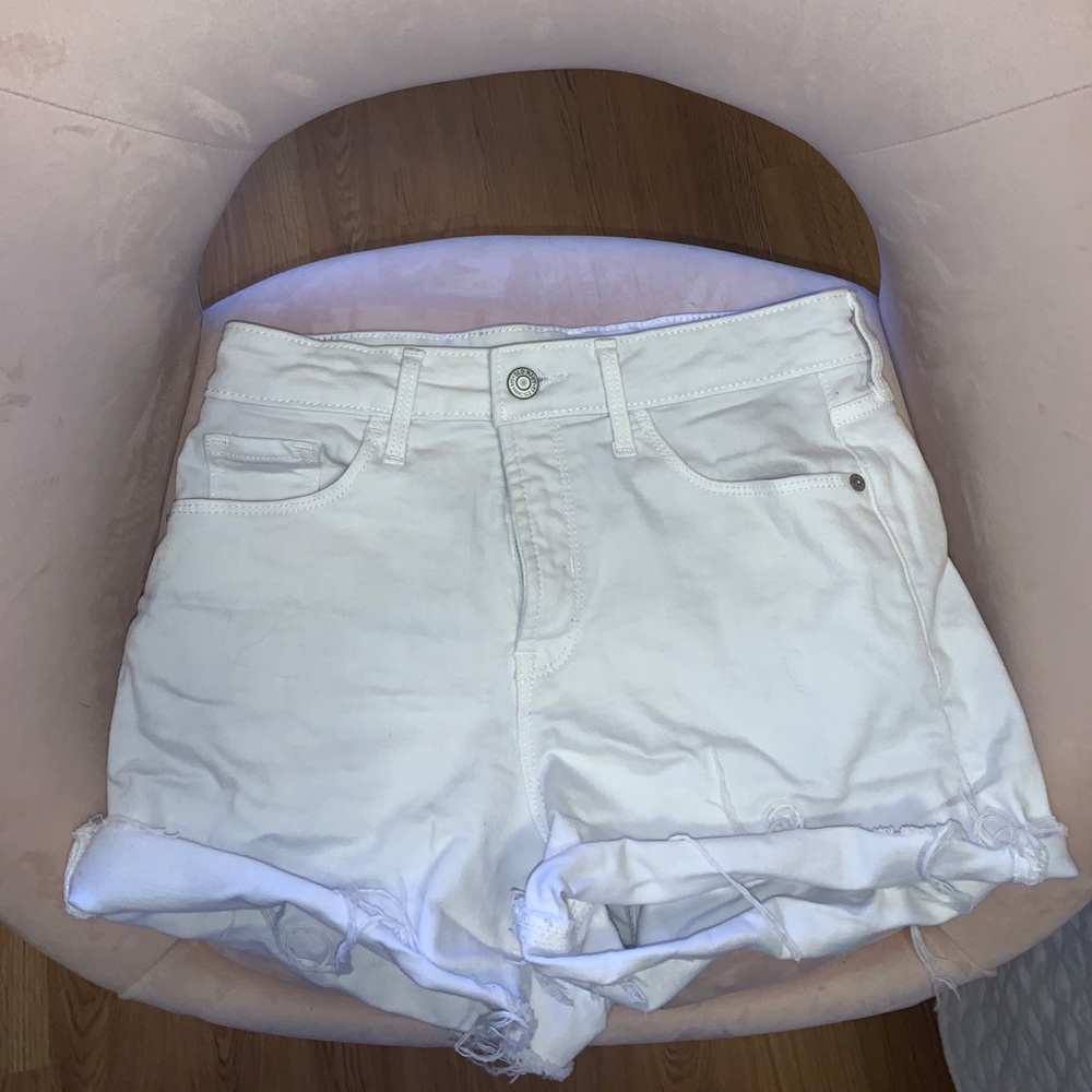 White old navy high waisted shorts